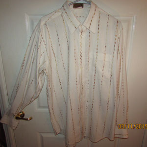MALIK Medium White Gold Pattern Button Down Shirt